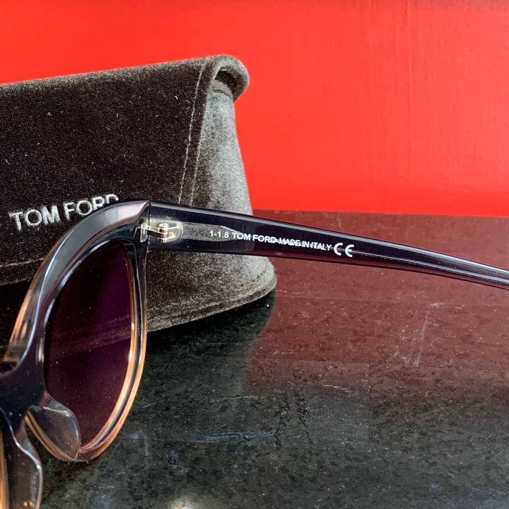 SOLD!! TOM FORD Cat-eye Sunglasses Gray Peach - Picture 13 of 16